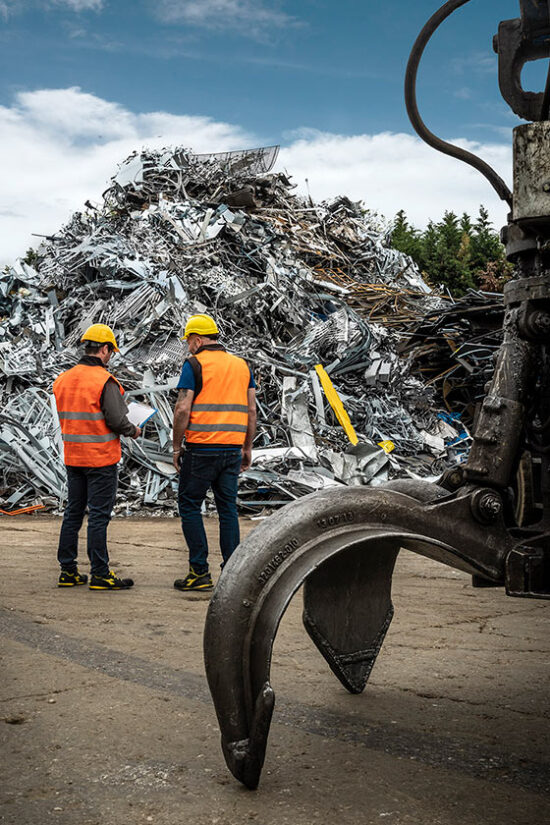 Gestione rifiuti speciali e Commercio materiali ferrosi e metallici